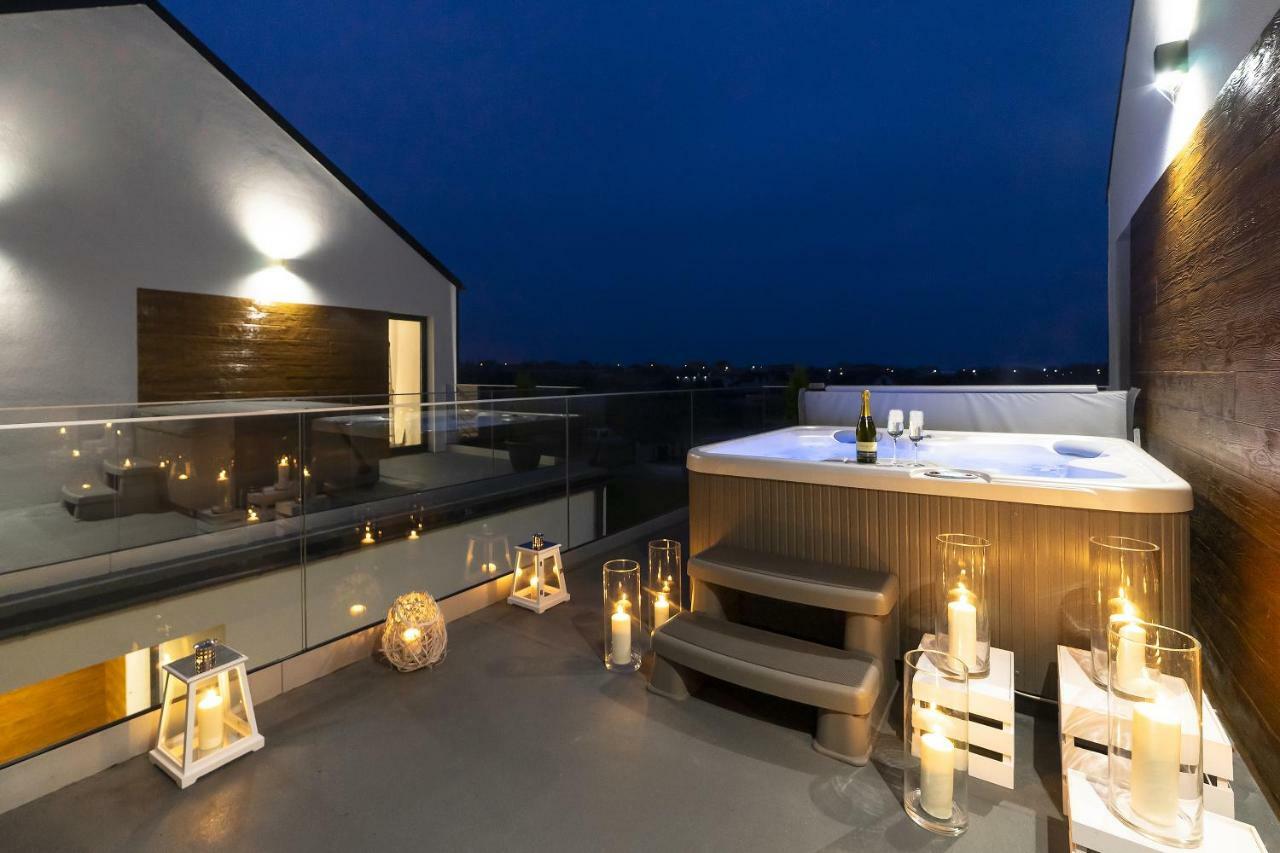 Przyplywy & Odplywy Hotell Jastrzębia Góra Exteriör bild